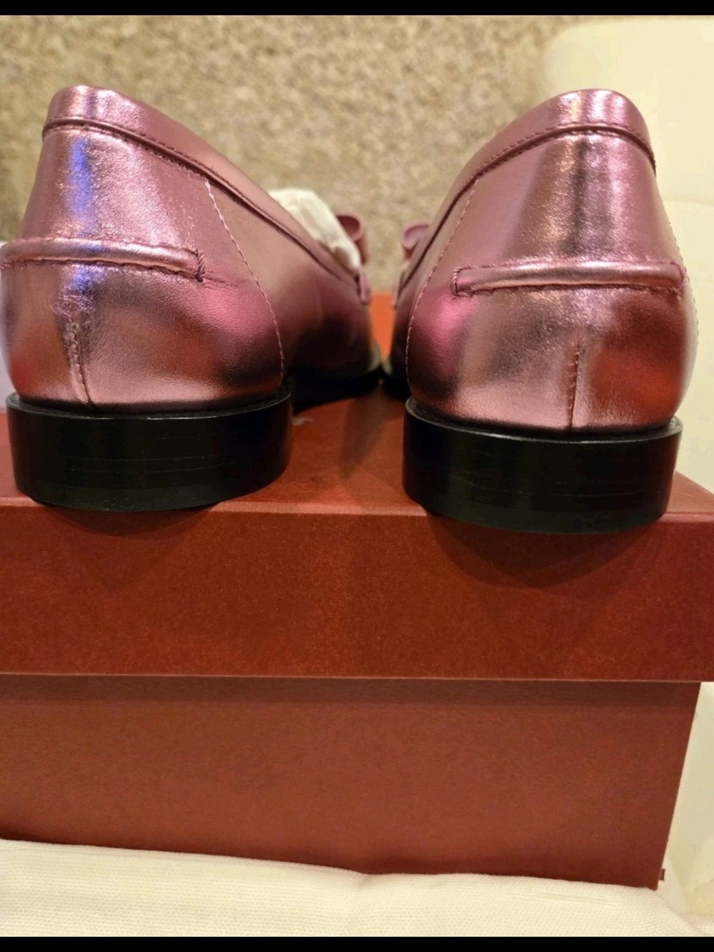 Salvatore Ferragamo Pink Metallic Bow Loafers - Picture 6 of 11